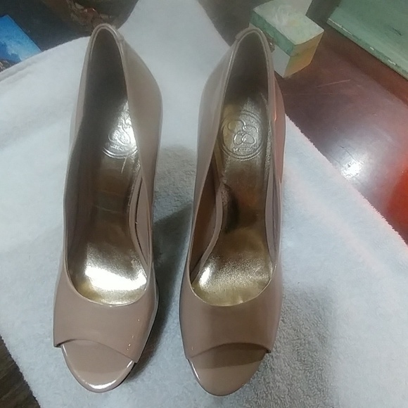 Jessica Simpson Patent Leather Neutral Nude Deep Chocolate Brown Platform Wedges - Picture 1 of 4